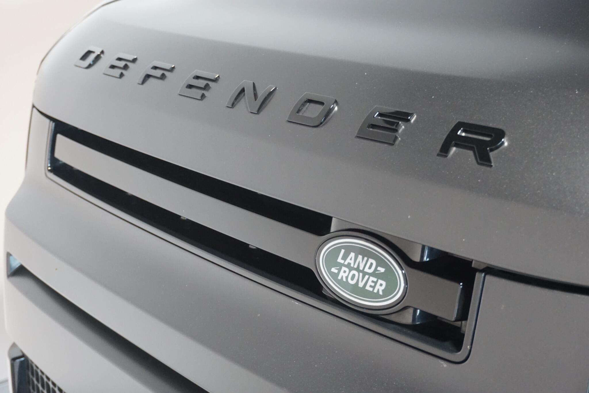 Land Rover Defender 110 3.0 D350 MHEV X-Dynamic HSE Hard Top SUV 5dr Diesel Auto 4WD MWB Euro 6 (s/s) (350 ps)